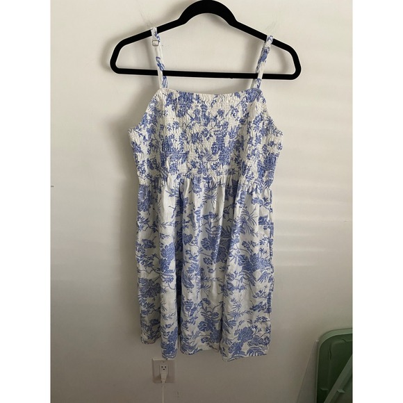 Universal Thread Dresses & Skirts - Blue White Floral Toile Smocked Linen Blend Mini Dress XL Pockets